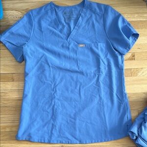 Figs Women’s Ceil Blue Scrub Top S